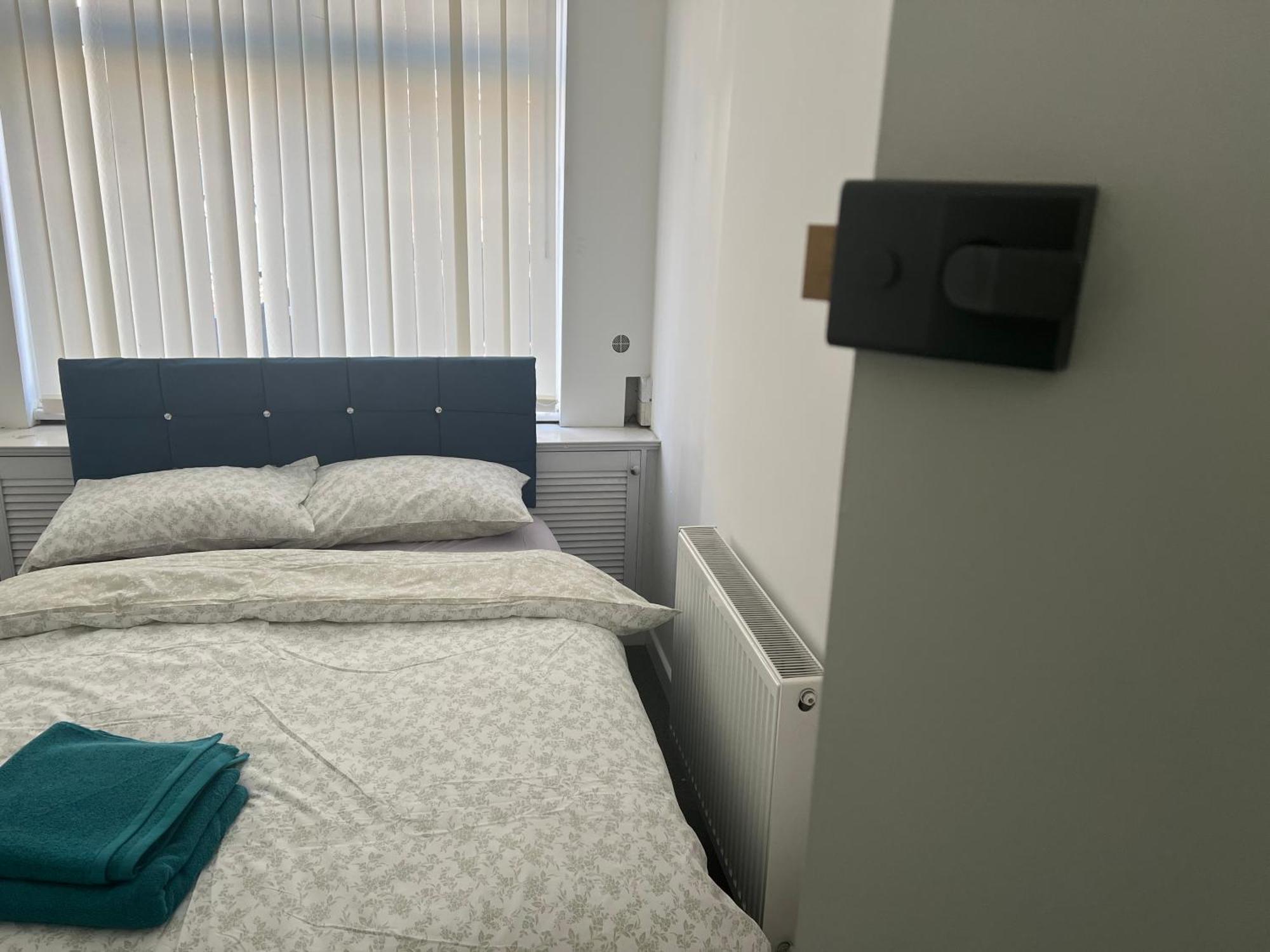 Marvellous Room 1 Stoke-on-Trent 外观 照片